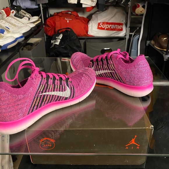 Brand New - Women’s Nike Free RN - Pink/Black - Picture 8 of 8